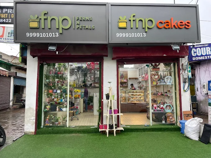 0flowers bakery and Gifts Hampers bakes and blooms